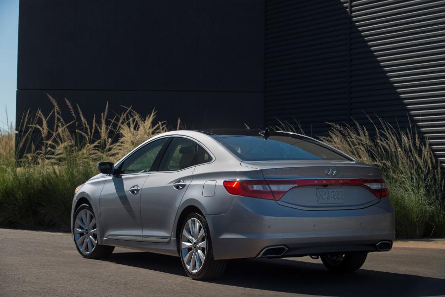  Hyundai Azera 2016 года  (фото 5 из 9)